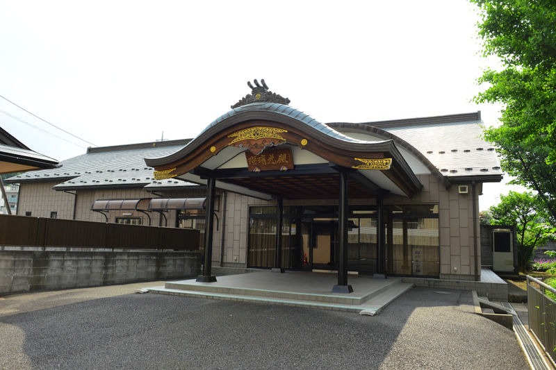 瑠璃光会館 外観